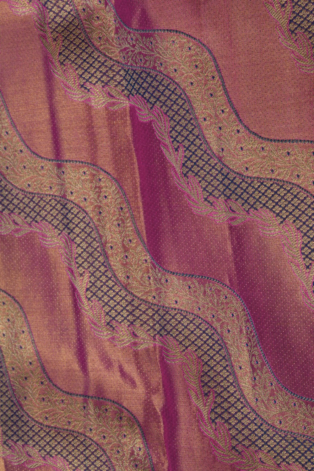 Image of Kanchipattu Tissue Brocade Pink Saree